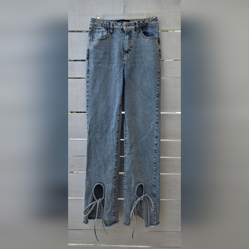 Fashion Nova All Tied Up Jeans Light Wash High Rise Straight Leg Denim Juniors 7